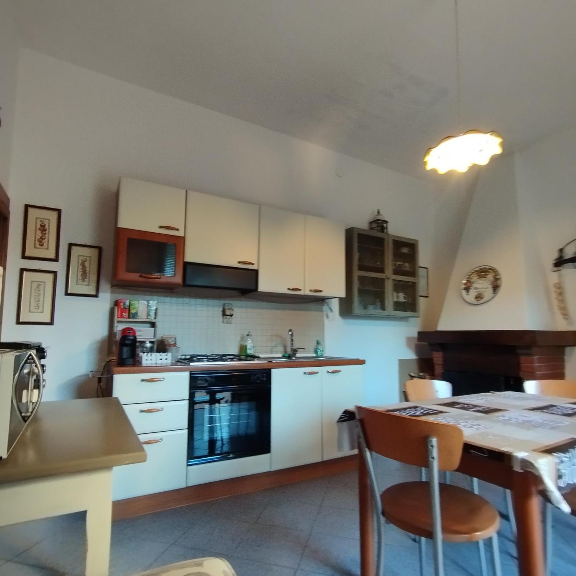 Casa Ugo Apartment Попи Екстериор снимка